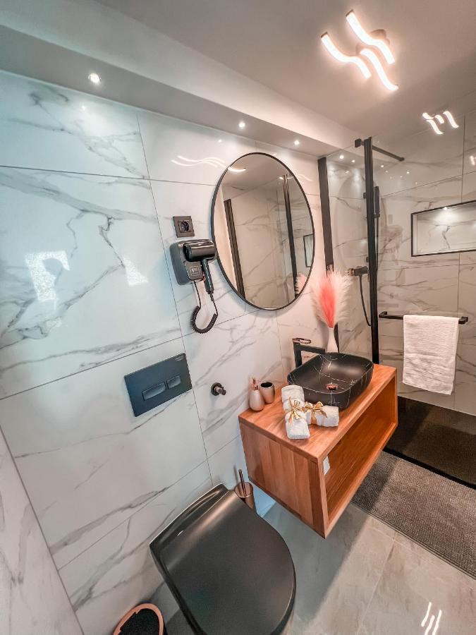 Deluxe Room 33 Μπλεντ Εξωτερικό φωτογραφία