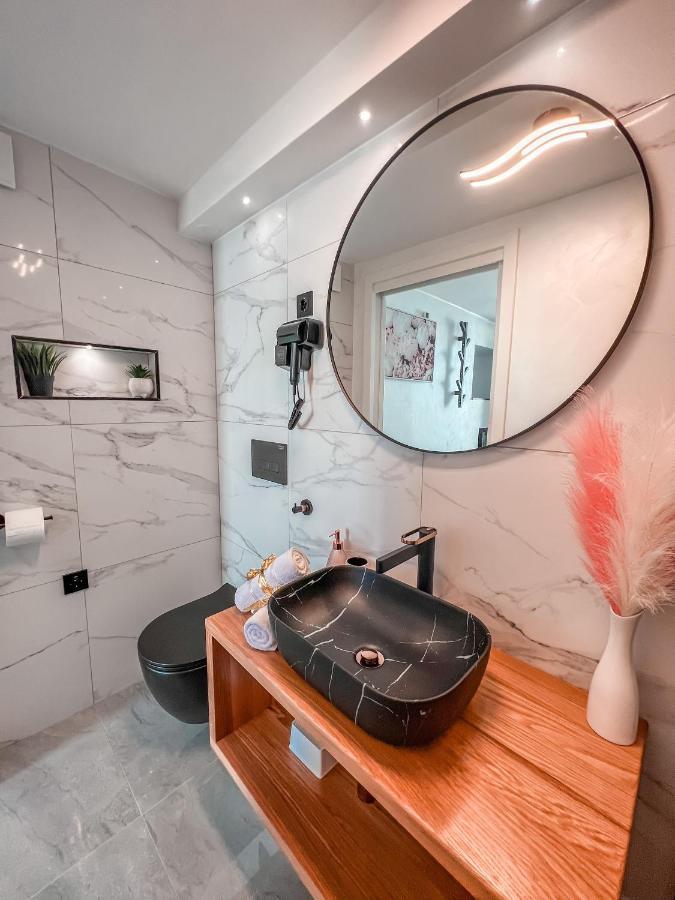 Deluxe Room 33 Μπλεντ Εξωτερικό φωτογραφία